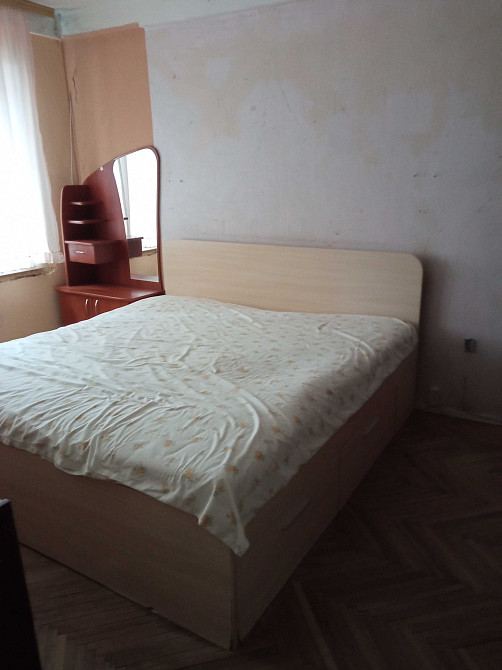 Оренда 2к. квартири Парково-Сирецька вул. метро "Берестейська" 10 хвил Київ - зображення 1