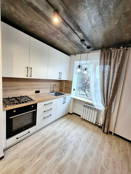 √ 1 кімнатна квартира в стилі сучасного ЛОФТУ Рівне - зображення 5