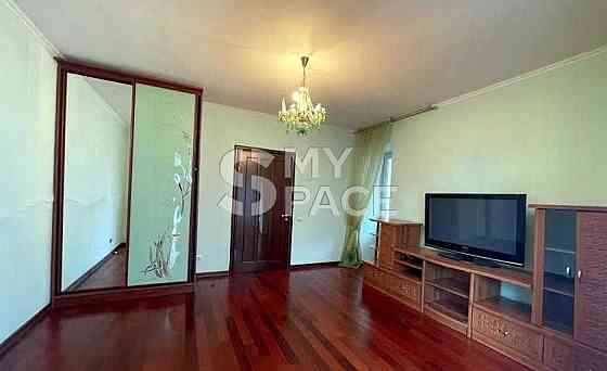 Теремки 2к квартира 77кв .м Ю. Здановської (Ломоносова), 56 ЛІКО Киев