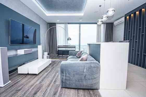 Продам квартиру (66м2)з дизайнерським ремонтом на Коновальця 44а Киев