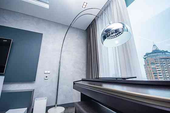 Продам квартиру (66м2)з дизайнерським ремонтом на Коновальця 44а Киев