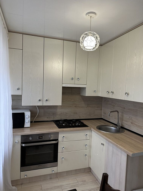 Продаж 2х кім кв переплановану в 3х кім. Пр. Мира Ровно - изображение 1