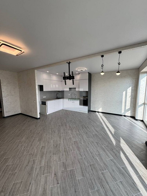 Продам гарну та стильну 1- кімнатну студію Кам`янець-Подільський - зображення 1