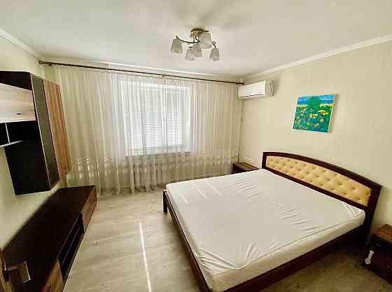 Продається гарна 2-х кімнатна квартира, мікрорайон Північний ц2 Миколаїв