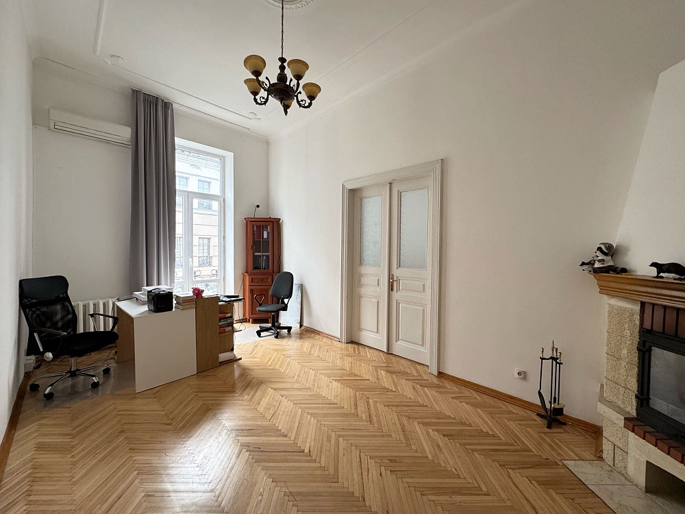 Унікальний простір в центрі міста Львов - изображение 3