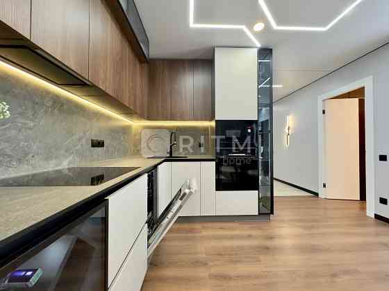 Оренда 2-к. квартири з кухнею-студією у м. Львів за вул. Шевченка Львов