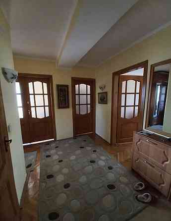 Продам добротну 3 кім в цегляному будинку Ужгород