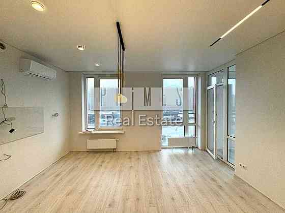 Срочная продажа 3 кв 70 метров Севен Днепровская. набережная 20А Киев