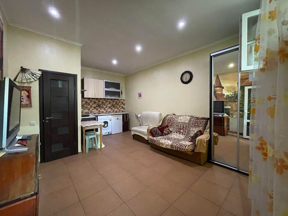 Продам квартиру в новострое в цокольном этаже Чорноморськ - зображення 1