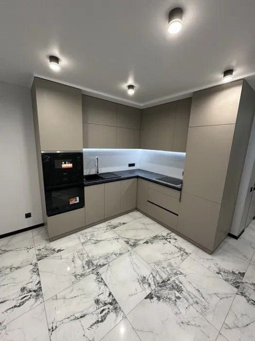 Продаж. 1кімнатна квартира в ЖК Шенген, Залізнична 7 Львов - изображение 1