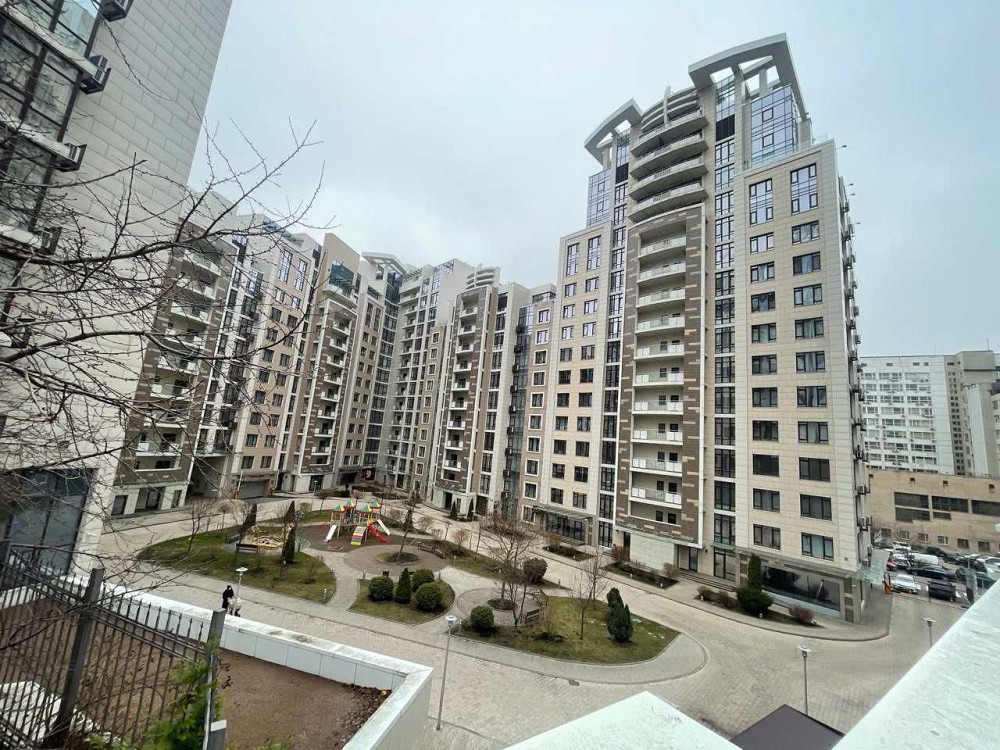 Велика Cтильна 1кім з ремонтом(92 м2),ЖК "Бульвар Фонтанов" Печерський Киев - изображение 1