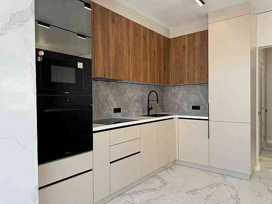 Однокімнатна квартира з просторою кухнею та сучасним ремонтом 45кв.м Івано-Франківськ