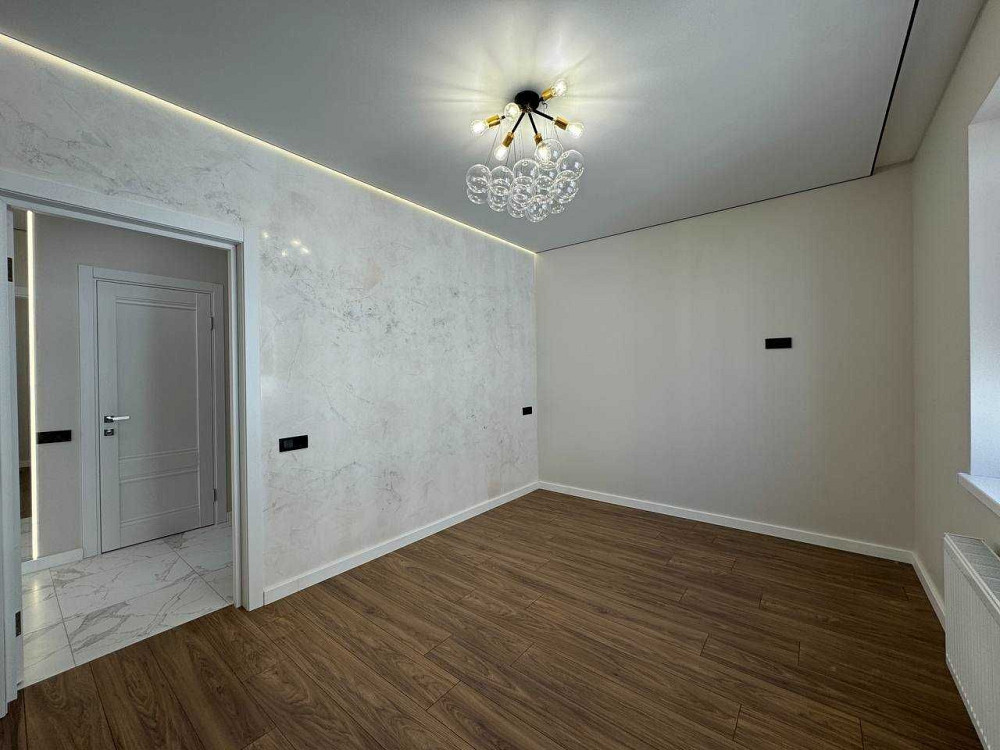 Однокімнатна квартира з просторою кухнею та сучасним ремонтом 45кв.м Івано-Франківськ - зображення 6