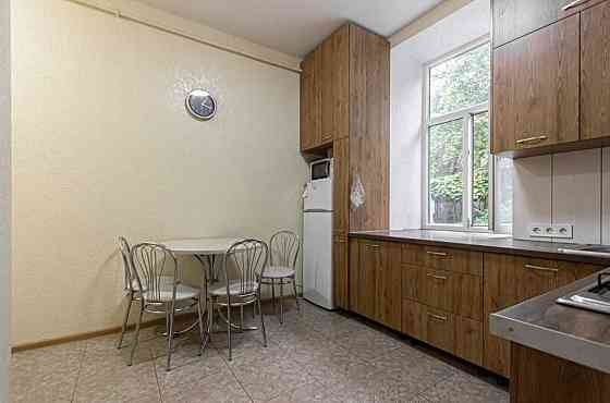 2-кімнатна квартира на вул Городоцька поблизу Скрині, власна територія Львов