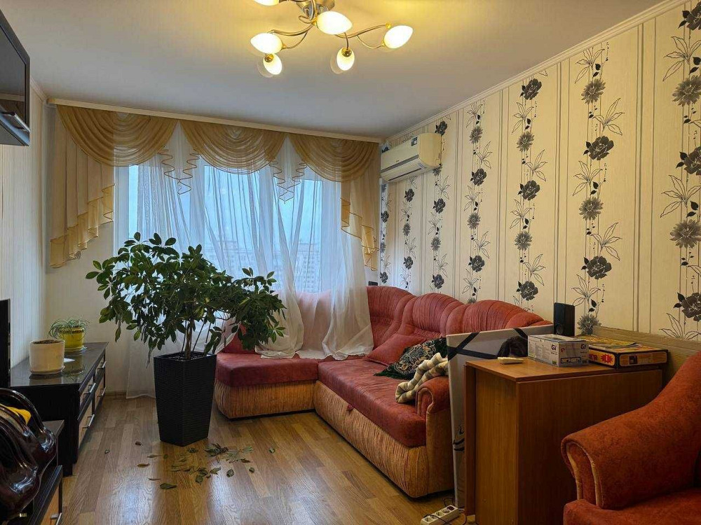 3х кімнатна квартира з гарним ремонтом та ізольованими кімнатами Киев - изображение 8