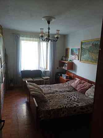 Продаж трьох кімнатной квартири.Сертіфикат.Є відновлення. Ужгород