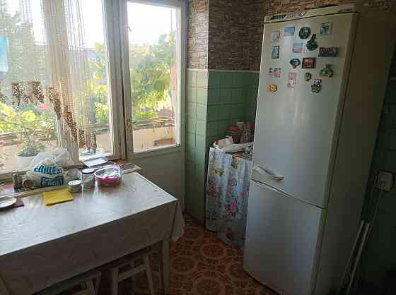 Продаж трьох кімнатной квартири.Сертіфикат.Є відновлення. Ужгород