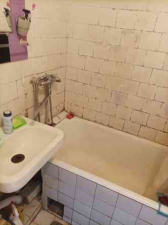 Продаж трьох кімнатной квартири.Сертіфикат.Є відновлення. Ужгород