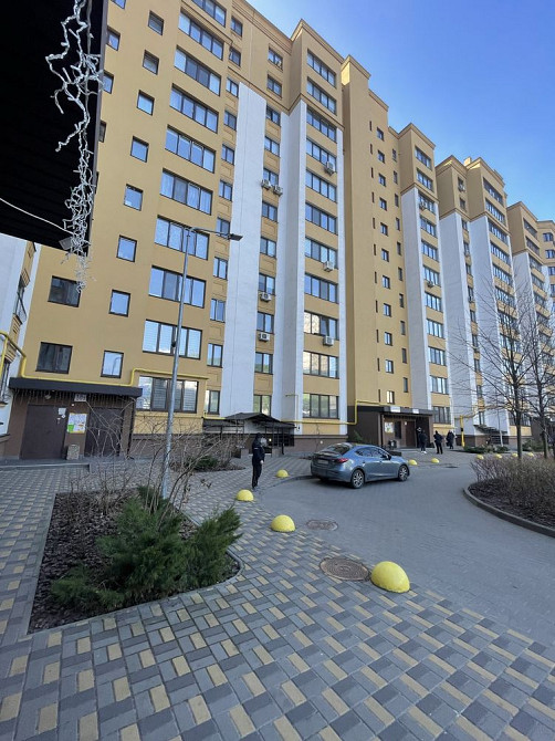 Трьохкімнатна квартира Петропавлівська Борщагівка - зображення 1