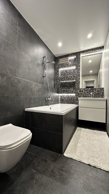 Трьохкімнатна квартира Петропавлівська Борщагівка - зображення 8