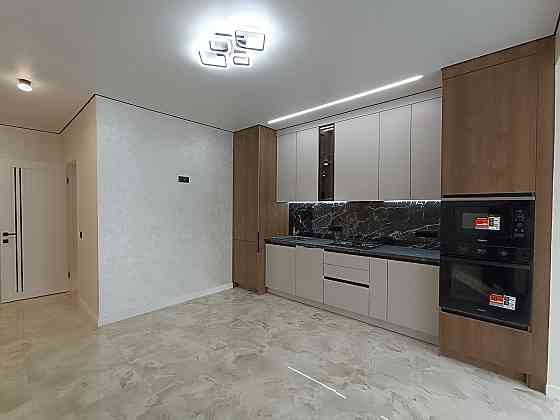 76м2 за вигідною ціною простора 2х кімнатна в обжитій новобудові Івано-Франківськ