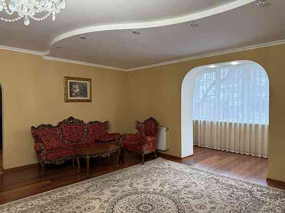 Простора трикімнатна квартира в центрі Хмельницького від власника Хмельницький