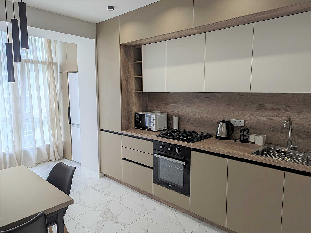 Квартира з свіжим ремонтом в центрі міста Ивано-Франковск - изображение 2