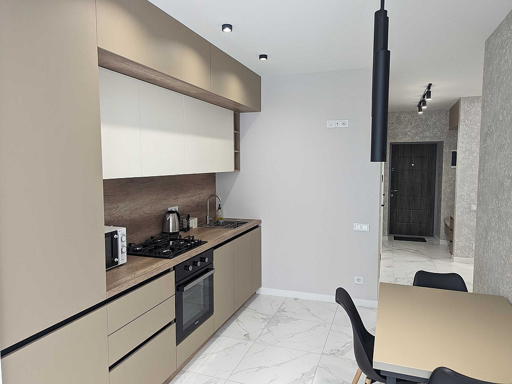 Квартира з свіжим ремонтом в центрі міста Ивано-Франковск - изображение 4