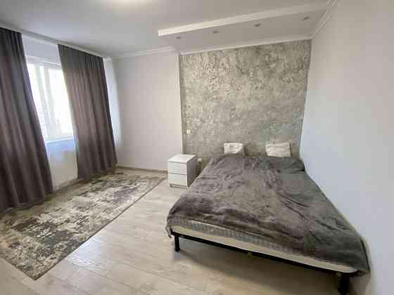 Оренда 1-кімнатної новобудови на Рівненській Чернівці