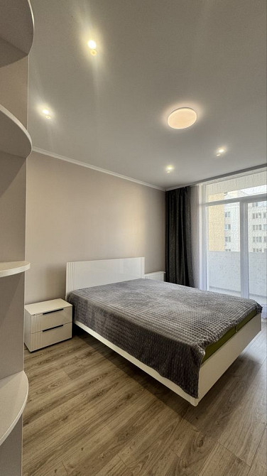 Оренда простороі півторикімнатноі квартири. Ужгород - зображення 1