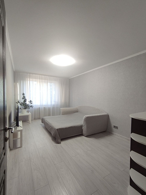 Продам 3-х кімнатну квартиру вул.Пантелеймона  Куліша17. м.Лівобережна Киев - изображение 2