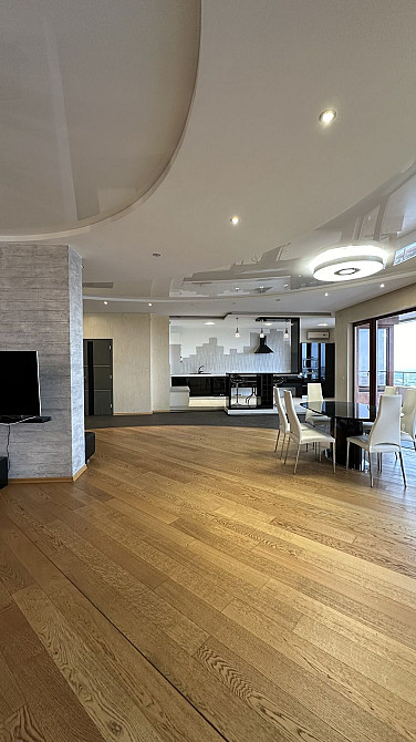 Просторная квартира с террасой в ЖК Ланжерон Одеса - зображення 1