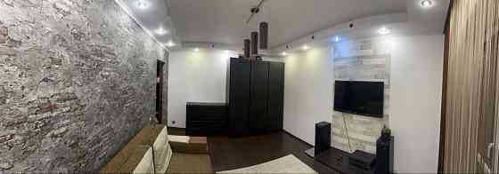 2к з ремонтом, середній поверх, мінімальне переоформлення! Хмельницький