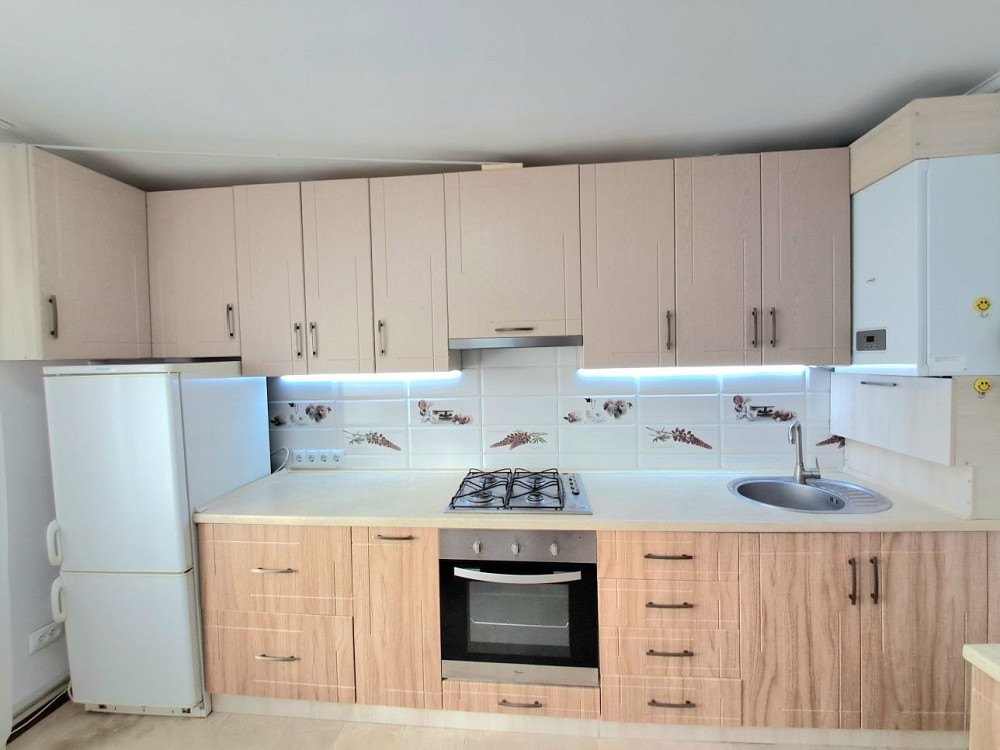 ТЕРМІНОВО! Трикімнатна з автономним опаленням,  гарний житловий стан! Рівне - зображення 3