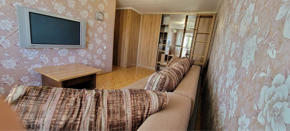 Срочно сдам 2 пр. Гагарина этаж 5/9 не угловая цена 15000грн Дніпро - зображення 1