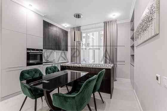 Оренда квартири в центрі ЖК Бульвар Фонтанів 127м2 на низькому поверсі Киев