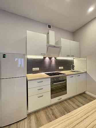 Оренда 2-к студіо Лесі Українки 7Б м. Печерська, Палац Спорту 7 хв! Киев