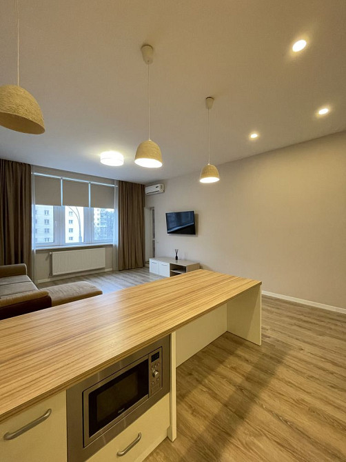 Оренда 2-к студіо Лесі Українки 7Б м. Печерська, Палац Спорту 7 хв! Київ - зображення 2