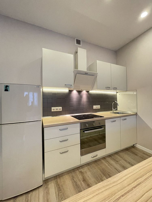 Оренда 2-к студіо Лесі Українки 7Б м. Печерська, Палац Спорту 7 хв! Київ - зображення 5