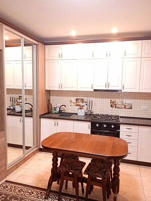 Продам 2к з ремонтом.Супер ціна.Поруч з парком МАМА Ирпень - изображение 2