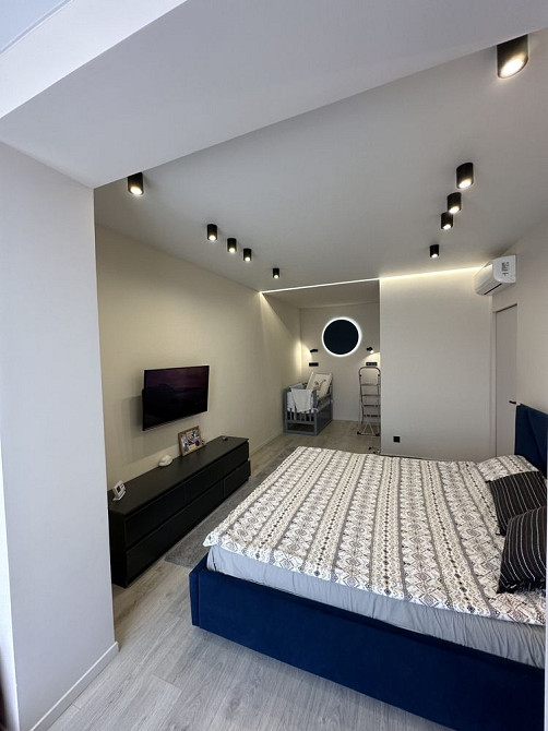 Продам квартиру з дизайнерським ремонтом  в сучасному ЖК! Ірпінь - зображення 2