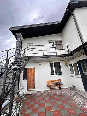 Вул. Тиха 7. Метро Звіринецька 15 хв пішки Киев