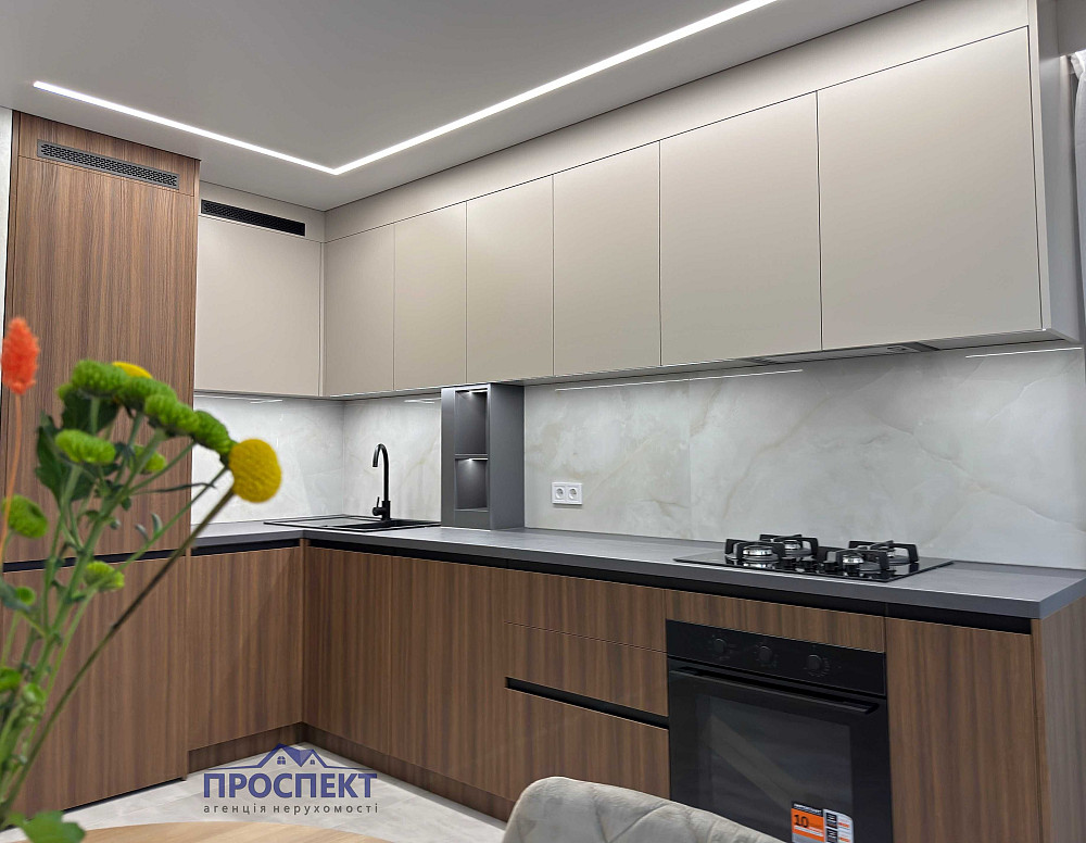 Сучасна квартира у новому будинку в центрі міста Черкассы - изображение 6