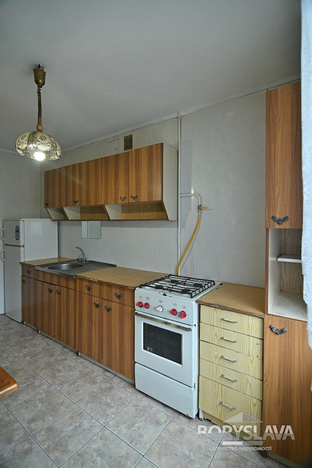 Продаж 3кімн квартири в цегляному будинок, Автовокзал Ровно - изображение 2