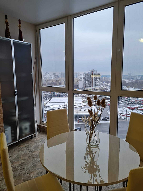 сучасна невеличка 2-х кімнатна квартира в ж.к. Лебединий Київ - зображення 1