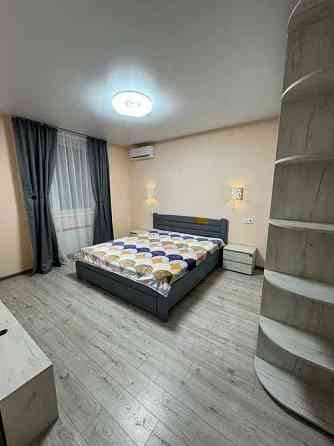 Здається в оренду 2к квартира на площі Тараса Шевченка Киев