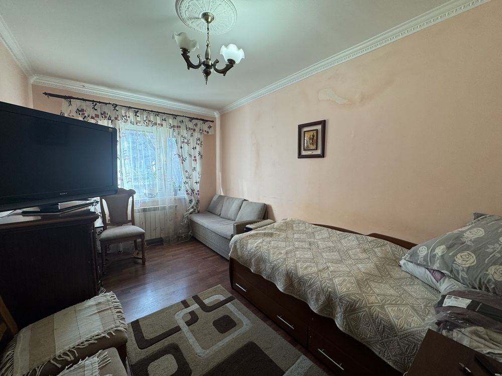 Оренда 2 кімнатної біля ТРЦ Токіо Ужгород - зображення 1