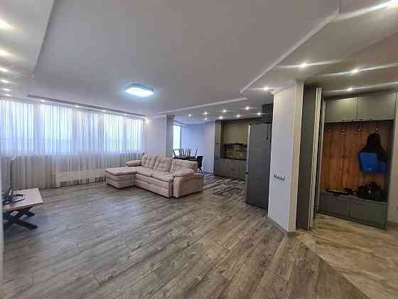 Ексклюзивна 3- кімнатна квартира вул.Козацька 9/1 на короткий термін! Черкаси