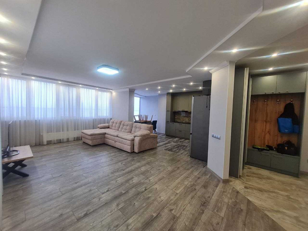 Ексклюзивна 3- кімнатна квартира вул.Козацька 9/1 на короткий термін! Черкаси - зображення 6