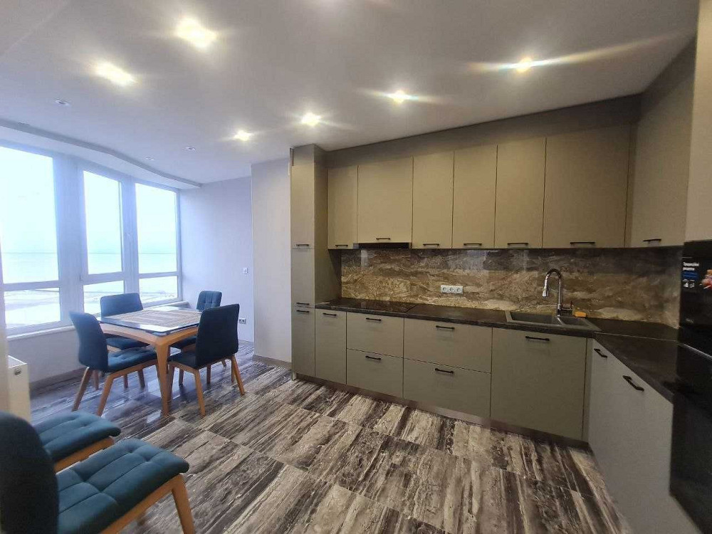 Ексклюзивна 3- кімнатна квартира вул.Козацька 9/1 на короткий термін! Черкаси - зображення 7